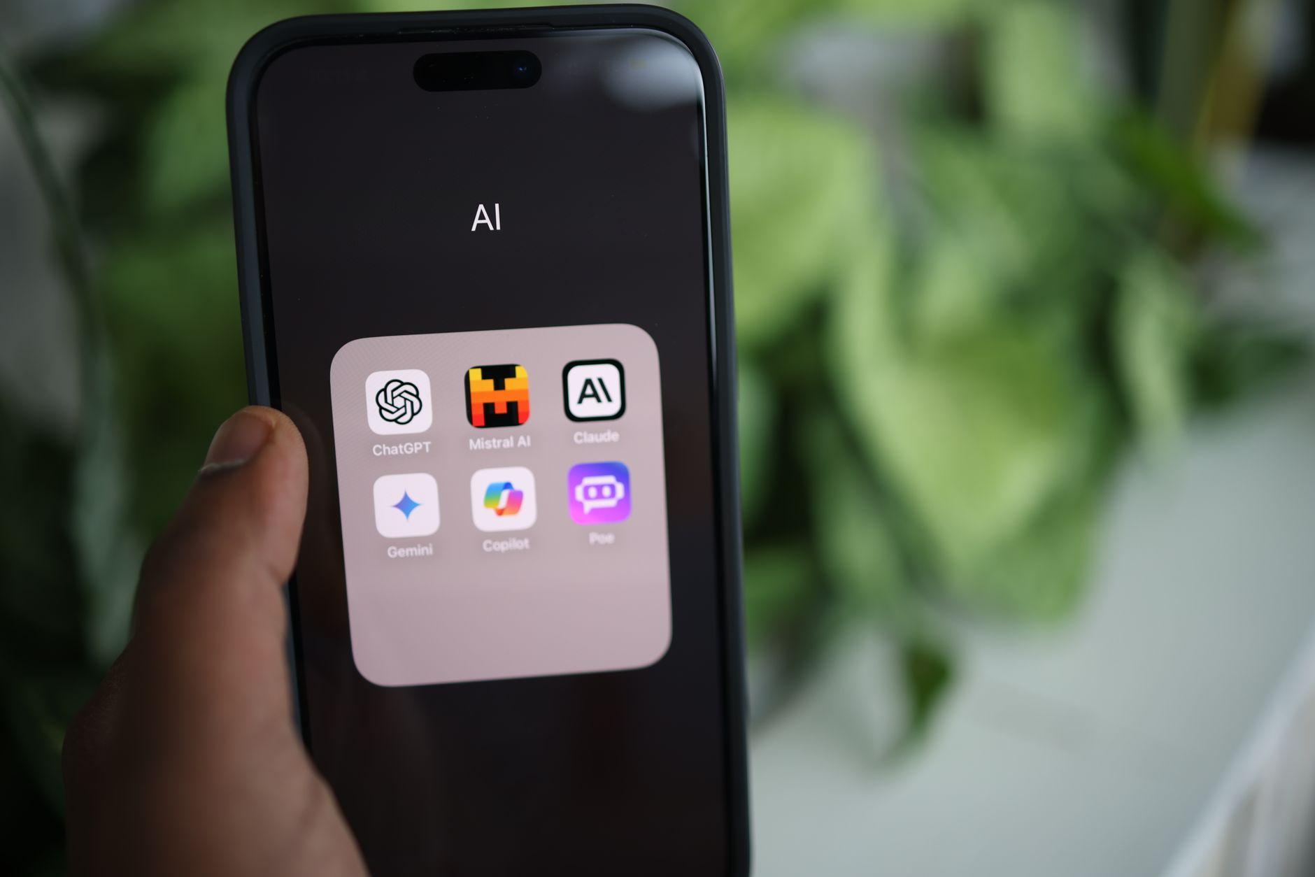 千问App推办公订阅最高1499元/年、豆包酒店订单加收12%服务费、拼多多加码最快次日达