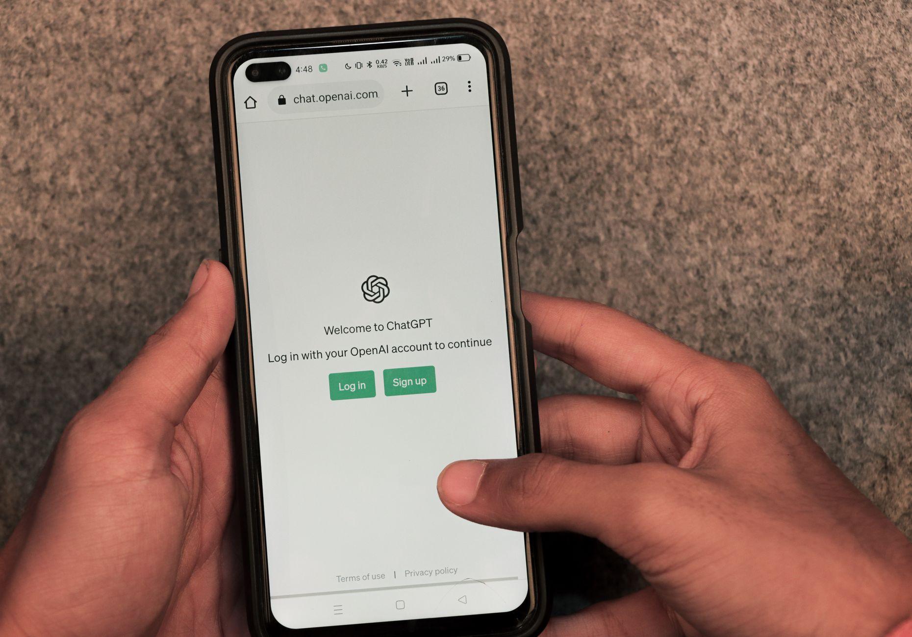Reddit AI 搜索引用偏好审计：高赞正式评论更易被采纳，个人经验反被稀释